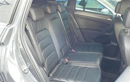 Volkswagen Tiguan II, 2022 год, 2 350 620 рублей, 14 фотография