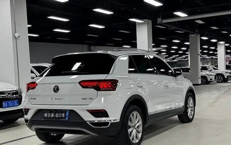 Volkswagen T-Roc I, 2022 год, 1 754 760 рублей, 9 фотография