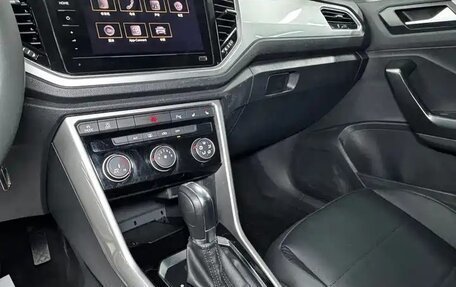 Volkswagen T-Roc I, 2022 год, 1 754 760 рублей, 20 фотография