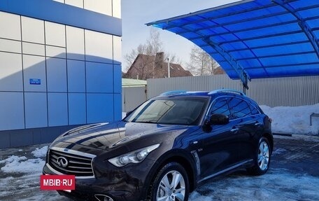 Infiniti QX70, 2016 год, 2 300 000 рублей, 2 фотография