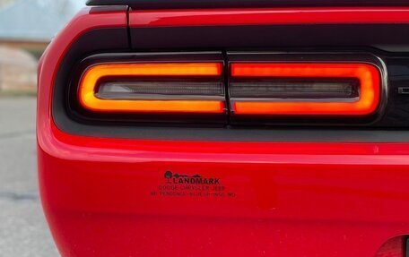 Dodge Challenger III рестайлинг 2, 2020 год, 4 990 000 рублей, 11 фотография