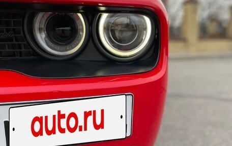 Dodge Challenger III рестайлинг 2, 2020 год, 4 990 000 рублей, 7 фотография