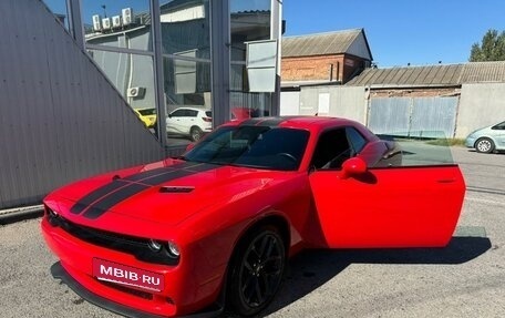 Dodge Challenger III рестайлинг 2, 2020 год, 4 990 000 рублей, 12 фотография