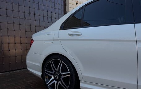 Mercedes-Benz C-Класс, 2011 год, 1 300 000 рублей, 7 фотография