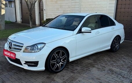 Mercedes-Benz C-Класс, 2011 год, 1 300 000 рублей, 3 фотография