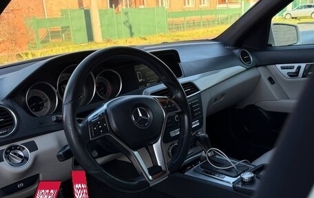 Mercedes-Benz C-Класс, 2011 год, 1 300 000 рублей, 15 фотография