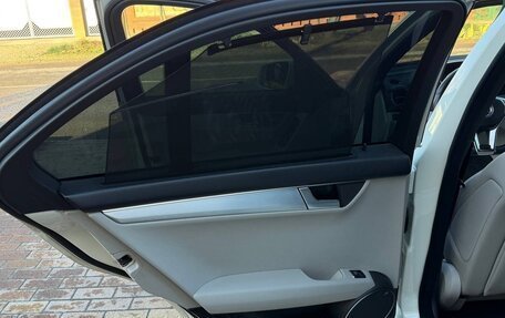 Mercedes-Benz C-Класс, 2011 год, 1 300 000 рублей, 20 фотография