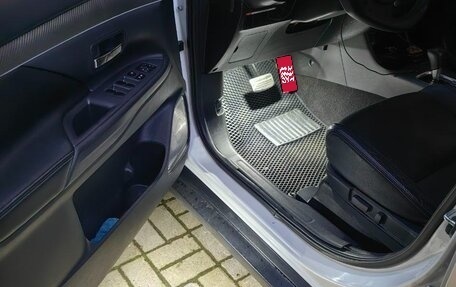 Mitsubishi Outlander III рестайлинг 3, 2014 год, 1 300 000 рублей, 11 фотография