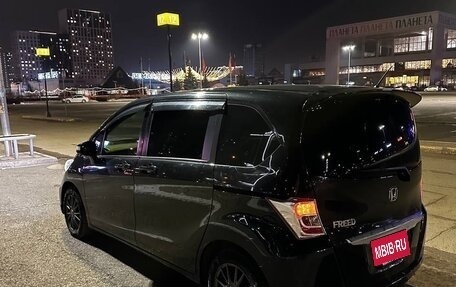 Honda Freed I, 2012 год, 1 050 000 рублей, 4 фотография