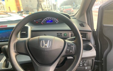 Honda Freed I, 2012 год, 1 050 000 рублей, 16 фотография