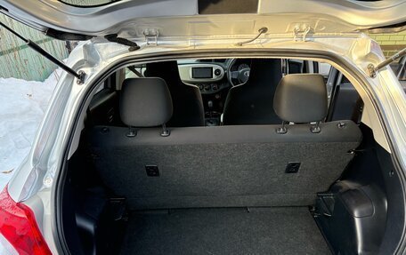 Toyota Vitz, 2012 год, 800 000 рублей, 11 фотография