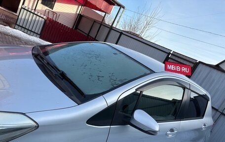 Toyota Vitz, 2012 год, 800 000 рублей, 10 фотография