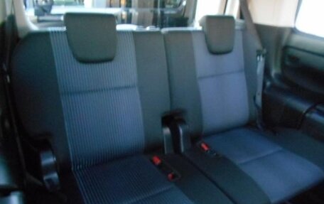 Toyota Noah III, 2015 год, 1 490 009 рублей, 10 фотография