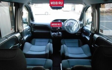 Toyota Noah III, 2015 год, 1 490 009 рублей, 24 фотография