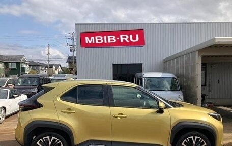 Toyota Yaris Cross, 2022 год, 1 870 000 рублей, 7 фотография