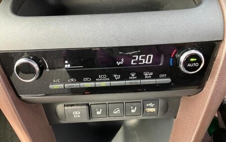 Toyota Yaris Cross, 2022 год, 1 870 000 рублей, 19 фотография