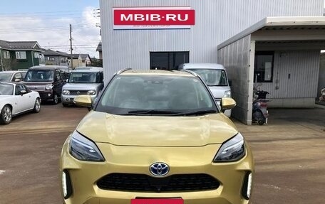 Toyota Yaris Cross, 2022 год, 1 870 000 рублей, 5 фотография