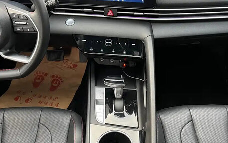 Hyundai Elantra, 2022 год, 1 120 000 рублей, 19 фотография