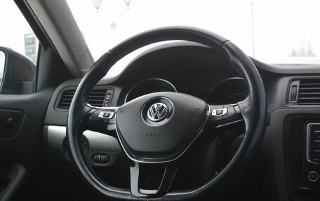 Volkswagen Jetta VI, 2015 год, 905 000 рублей, 13 фотография