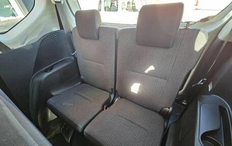Toyota Sienta II, 2022 год, 1 240 000 рублей, 15 фотография