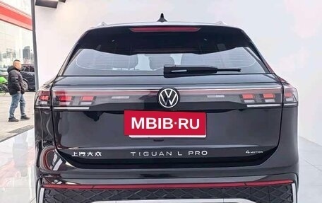 Volkswagen Tiguan, 2024 год, 4 522 000 рублей, 8 фотография