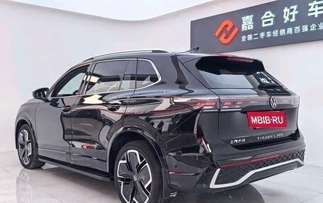 Volkswagen Tiguan, 2024 год, 4 522 000 рублей, 9 фотография