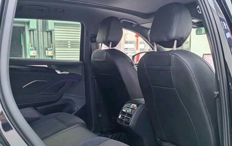 Volkswagen Tiguan, 2024 год, 4 522 000 рублей, 23 фотография