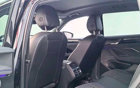 Volkswagen Tiguan, 2024 год, 4 522 000 рублей, 22 фотография