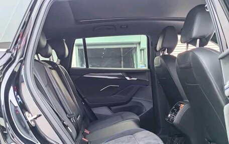 Volkswagen Tiguan, 2024 год, 4 522 000 рублей, 24 фотография