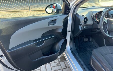 Chevrolet Aveo III, 2013 год, 700 000 рублей, 3 фотография