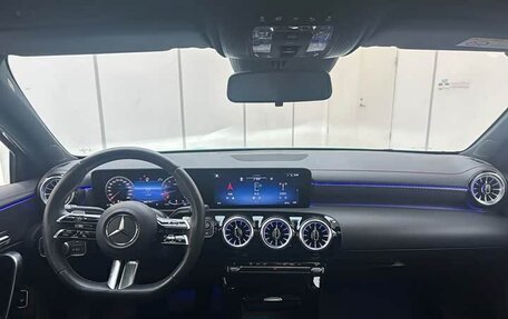 Mercedes-Benz A-Класс, 2023 год, 2 010 000 рублей, 8 фотография