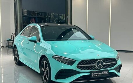 Mercedes-Benz A-Класс, 2023 год, 2 010 000 рублей, 3 фотография
