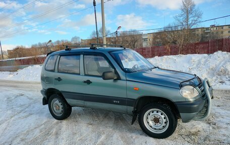 Chevrolet Niva I рестайлинг, 2005 год, 230 000 рублей, 2 фотография