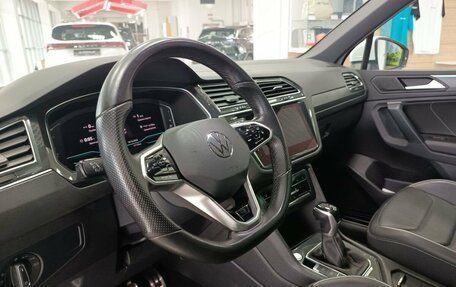 Volkswagen Tiguan II, 2021 год, 3 950 000 рублей, 9 фотография