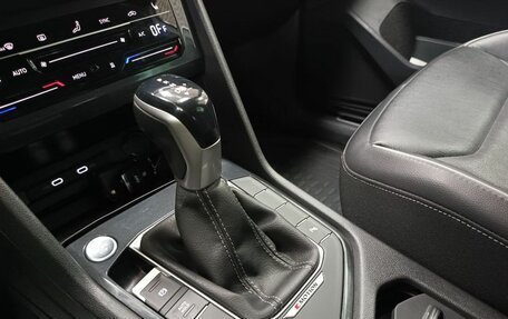 Volkswagen Tiguan II, 2021 год, 3 950 000 рублей, 14 фотография