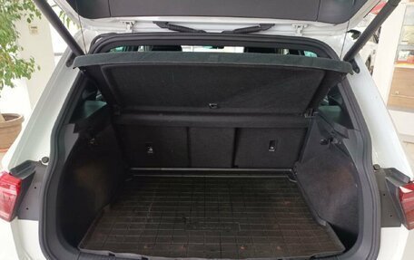 Volkswagen Tiguan II, 2021 год, 3 950 000 рублей, 19 фотография