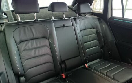 Volkswagen Tiguan II, 2021 год, 3 950 000 рублей, 17 фотография