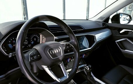 Audi Q3, 2020 год, 3 995 000 рублей, 10 фотография