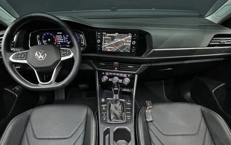 Volkswagen Jetta VII, 2023 год, 1 950 000 рублей, 5 фотография