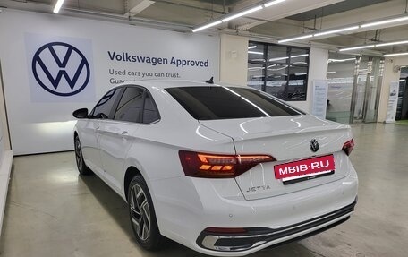 Volkswagen Jetta VII, 2023 год, 1 950 000 рублей, 4 фотография