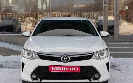 Toyota Camry, 2016 год, 2 400 000 рублей, 2 фотография