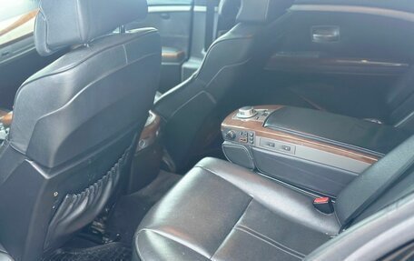 BMW 7 серия, 2006 год, 549 000 рублей, 10 фотография