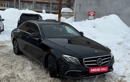 Mercedes-Benz E-Класс, 2019 год, 3 350 000 рублей, 4 фотография