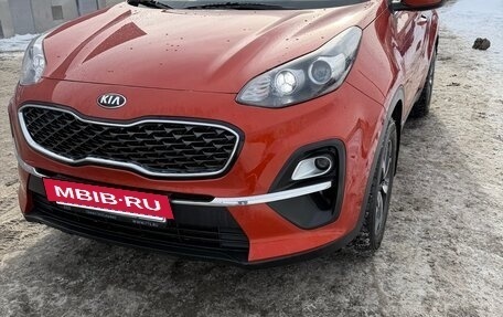 KIA Sportage IV рестайлинг, 2020 год, 2 250 000 рублей, 10 фотография