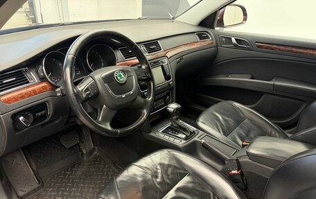 Skoda Superb III рестайлинг, 2010 год, 999 000 рублей, 7 фотография