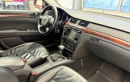 Skoda Superb III рестайлинг, 2010 год, 999 000 рублей, 14 фотография