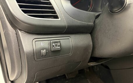 Hyundai Solaris II рестайлинг, 2016 год, 869 000 рублей, 8 фотография