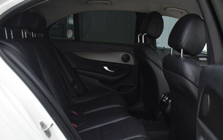 Mercedes-Benz E-Класс, 2016 год, 1 759 888 рублей, 23 фотография