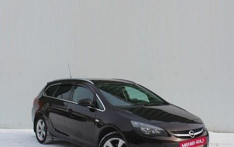 Opel Astra J, 2014 год, 849 000 рублей, 3 фотография