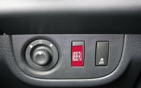 Renault Logan II, 2021 год, 1 359 000 рублей, 13 фотография